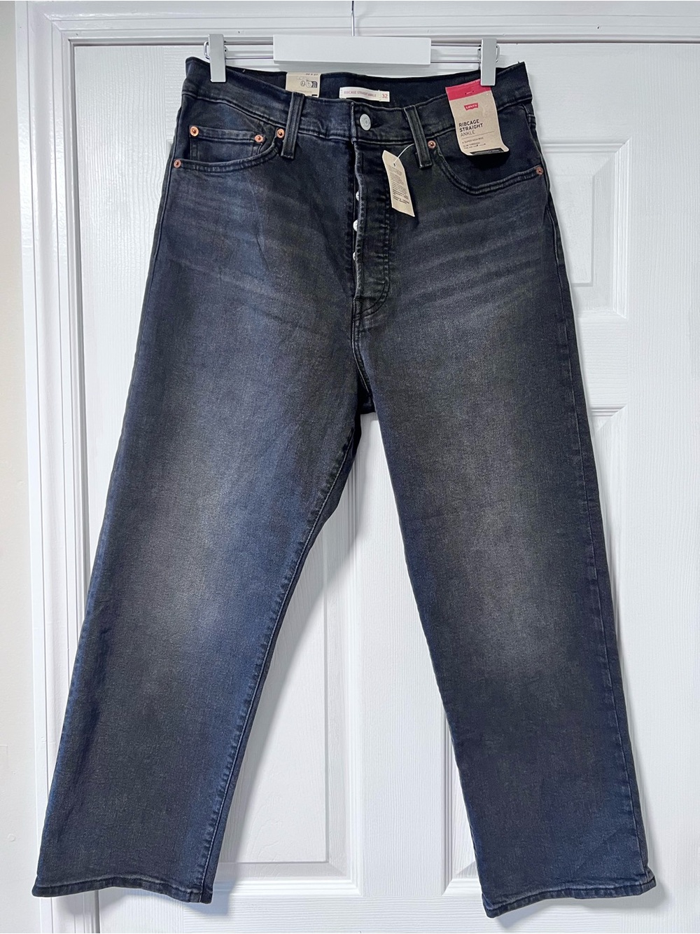 LEVI’S Ribcage Straight Ankle Jeans - Picture 7 of 16